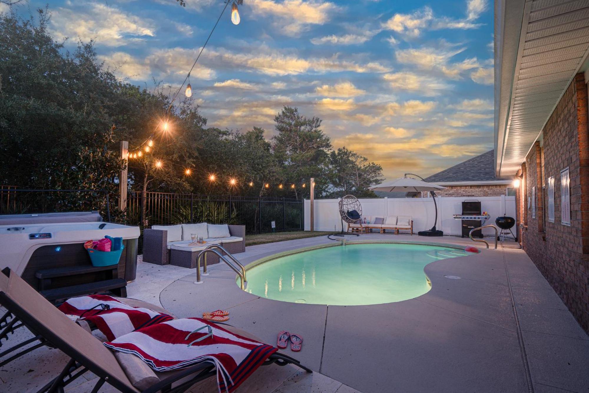 Heated Pool And Golf Cart, Walk To Beach! Best Deal! Destin Buitenkant foto